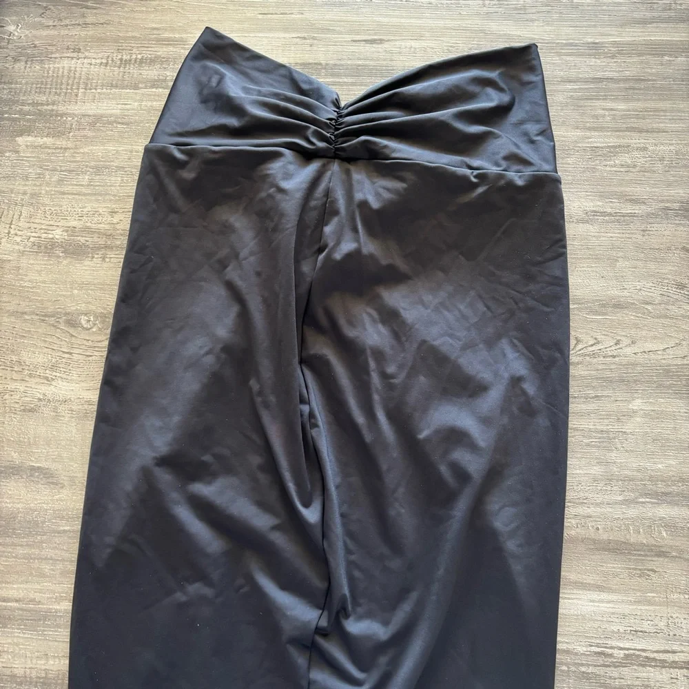 New Skims Sarong L